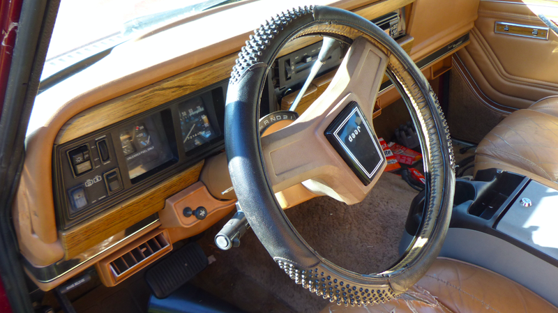 Illustration for article titled Here's Everything Wrong With My $800 Jeep Grand Wagoneer Off-Road Project